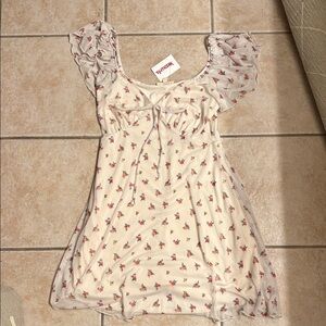 Floral Cream Dress with Ruffled Sleeves